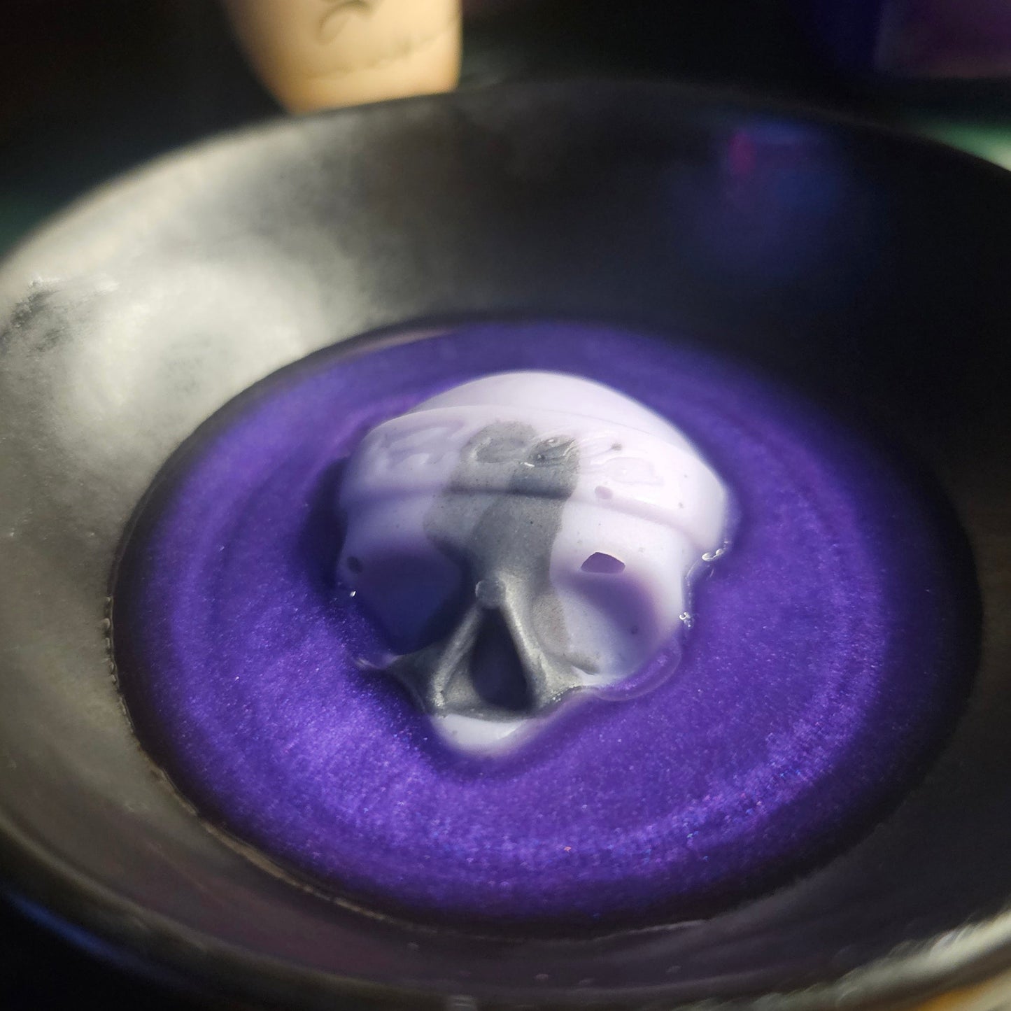 Pandoras Box - Melting Skulls