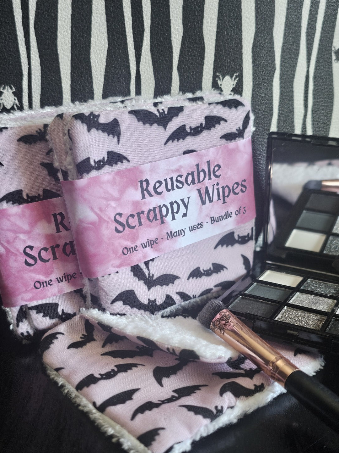 Scrappy Wipes – Bats in Pink